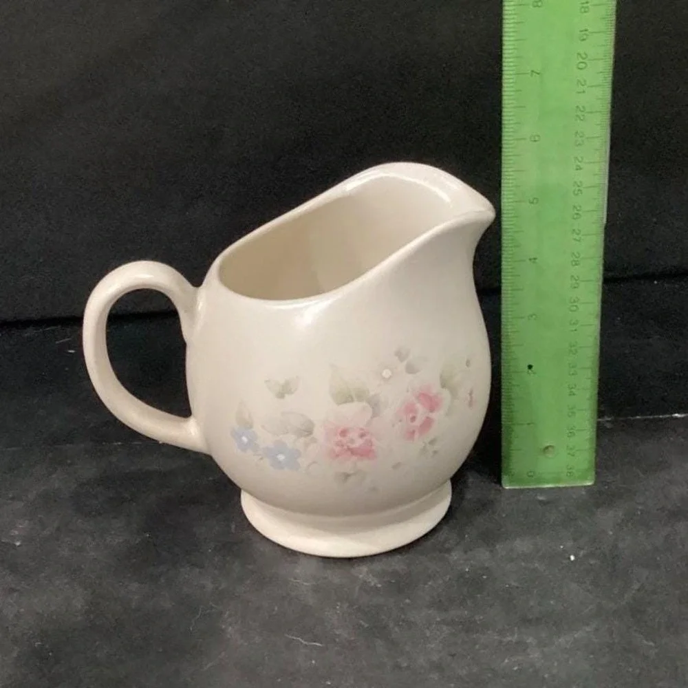 Pfaltzgraff Tea Rose‎ Creamer, Stoneware Floral Pitcher, Tableware, Cottagecore